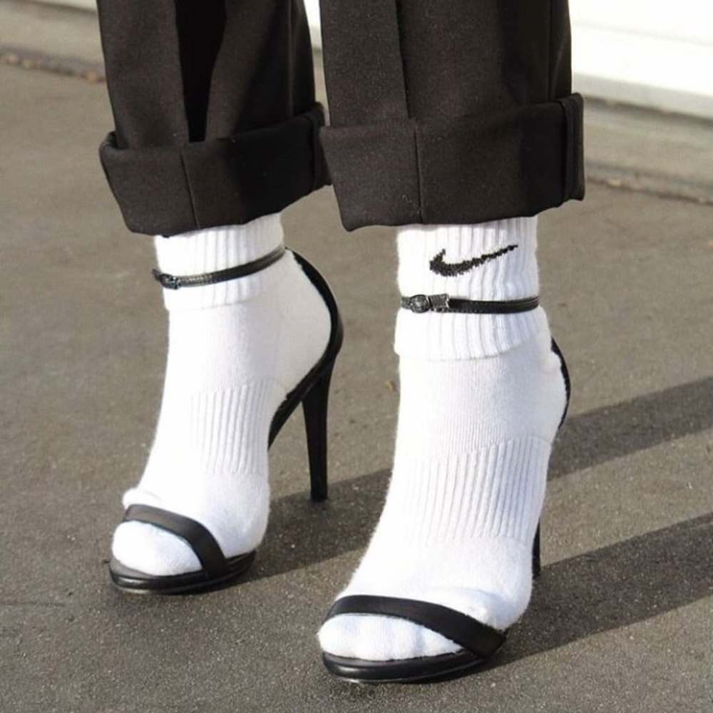 Meet your Posher, Monique